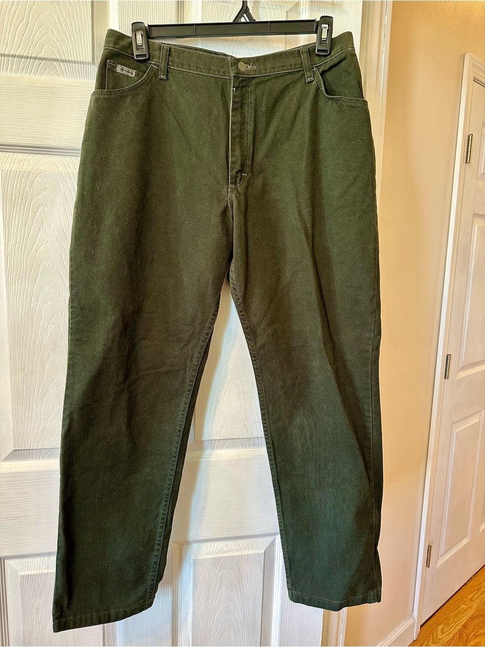 Wrangler Olive Green Chinos - Straight Fit
